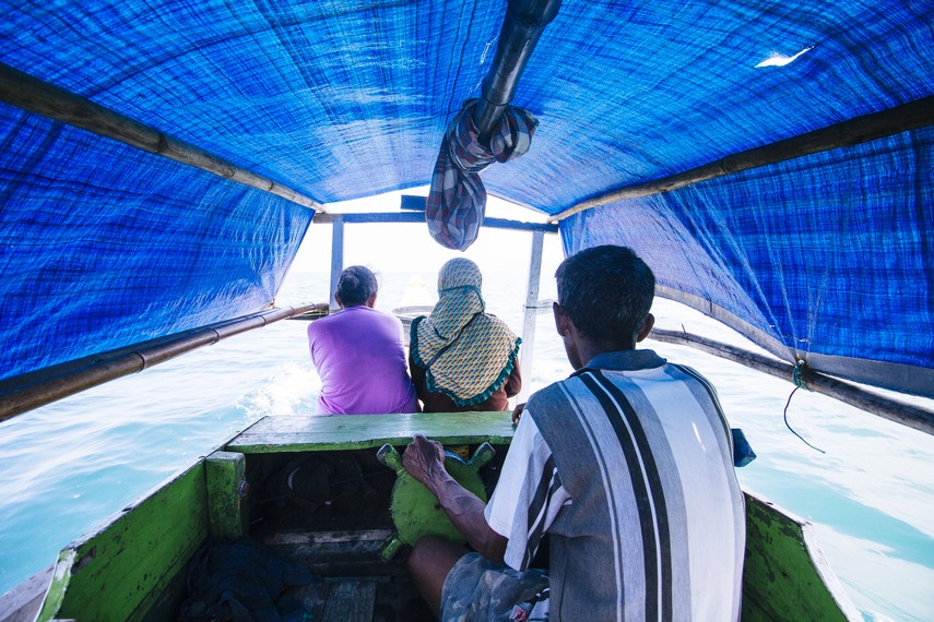 Rangko Cave - Reach use boat